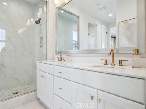 110 Globe , Irvine, CA