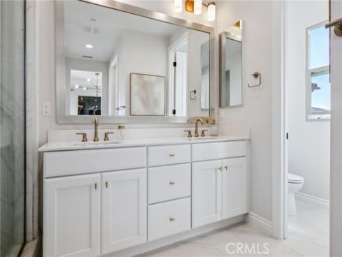 110 Globe , Irvine, CA