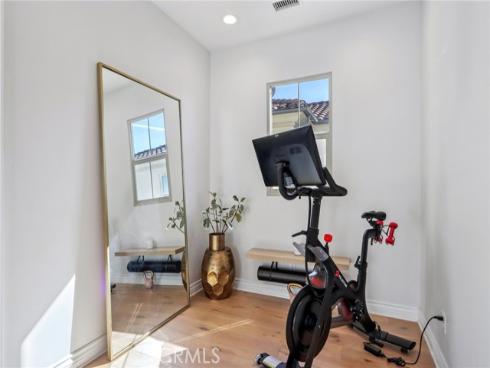 110 Globe , Irvine, CA