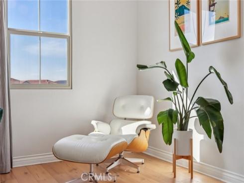 110 Globe , Irvine, CA