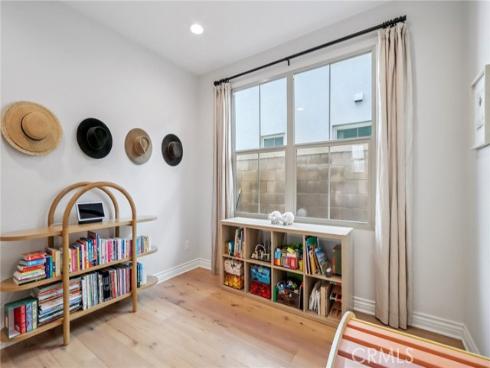 110 Globe , Irvine, CA