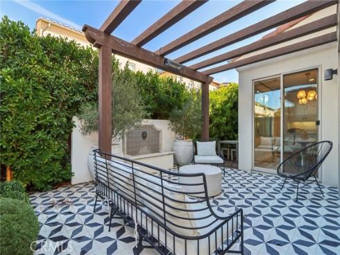 110 Globe , Irvine, CA