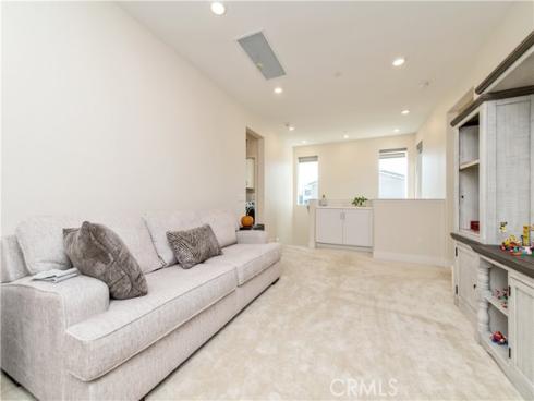 200  Zawn  , Irvine, CA