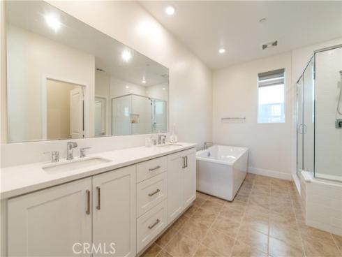 200  Zawn  , Irvine, CA