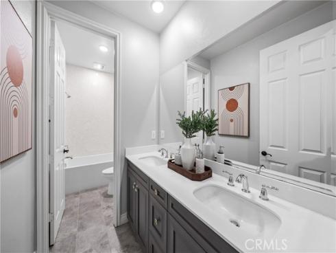 113  Wanderer  , Irvine, CA