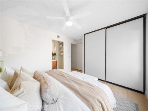 37  Rockwood  , Irvine, CA