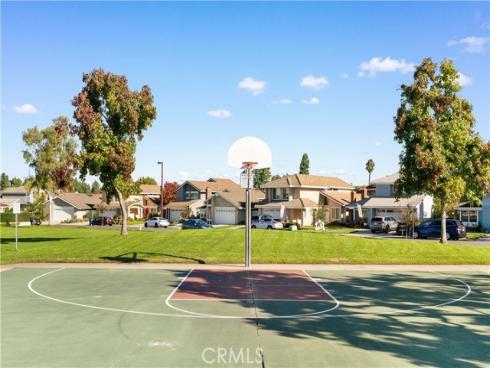 37  Rockwood  , Irvine, CA