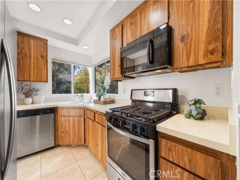 37  Rockwood  , Irvine, CA