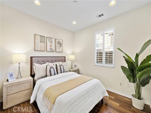 21  Paperbark  , Irvine, CA