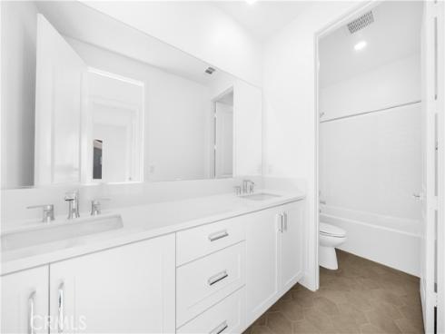 165  Sawbuck  , Irvine, CA