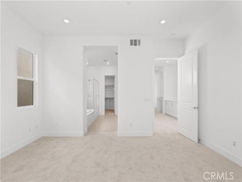 165  Sawbuck  , Irvine, CA