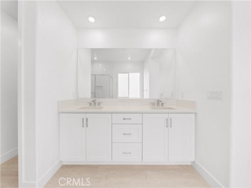 165  Sawbuck  , Irvine, CA