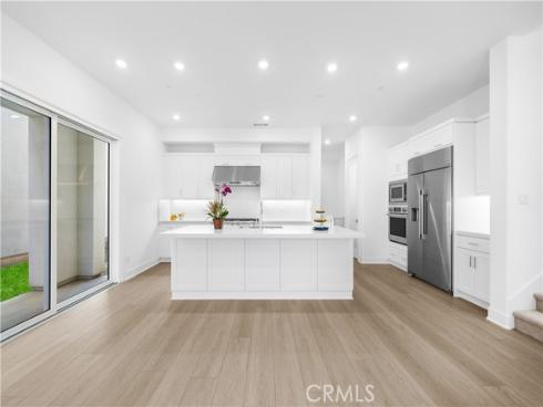 165  Sawbuck  , Irvine, CA