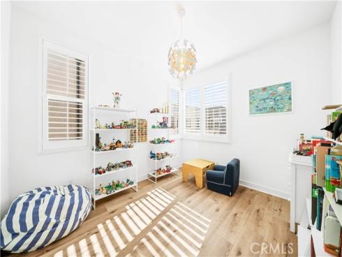 106  Culture  , Irvine, CA