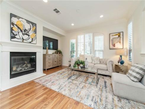 70  Great Lawn  , Irvine, CA