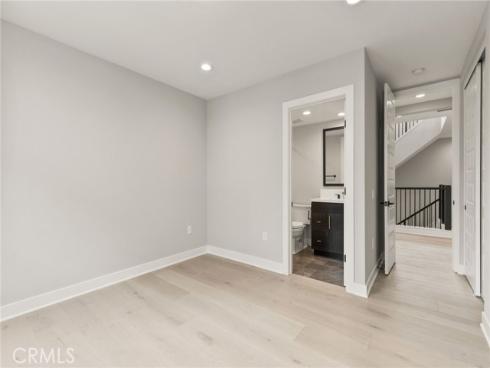 204  Stage  , Irvine, CA