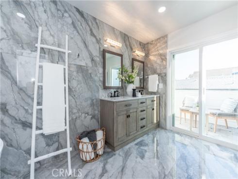 39  Cape Cod  , Irvine, CA