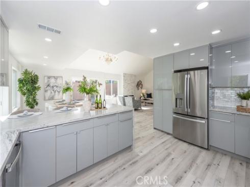 39  Cape Cod  , Irvine, CA