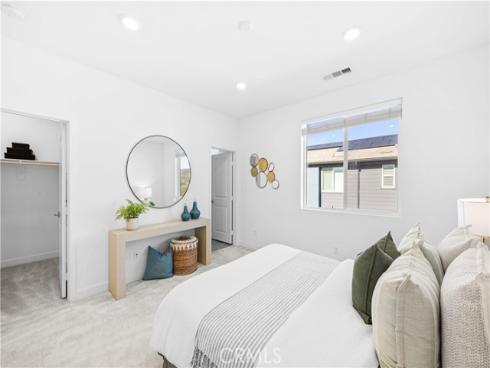 344  Tank  , Irvine, CA