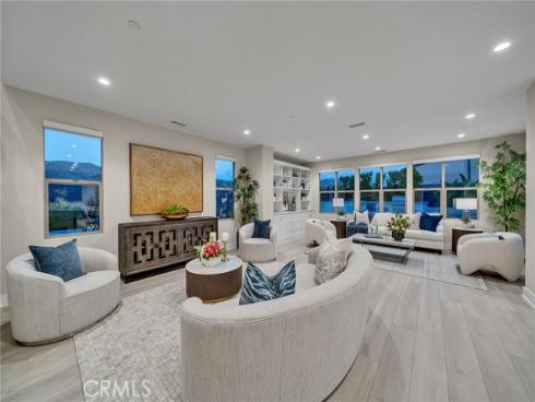 100  Albero  , Irvine, CA