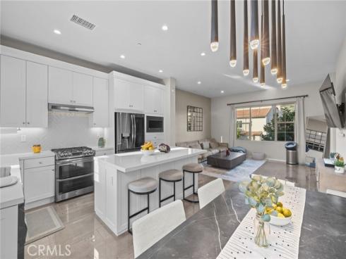 214 Elkhorn , Irvine, CA