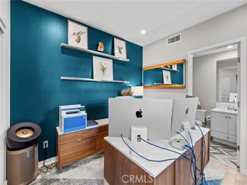 214 Elkhorn , Irvine, CA