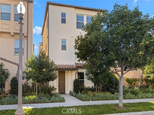 214 Elkhorn , Irvine, CA