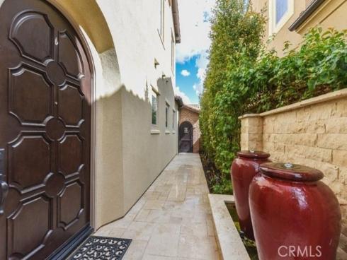 120  Long Fence  , Irvine, CA