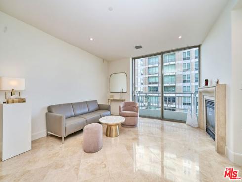 5072  Scholarship  505D , Irvine, CA