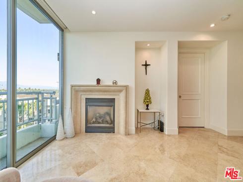 5072  Scholarship  505D , Irvine, CA