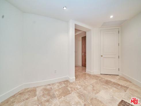 5072  Scholarship  505D , Irvine, CA