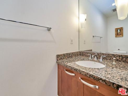 5072  Scholarship  505D , Irvine, CA