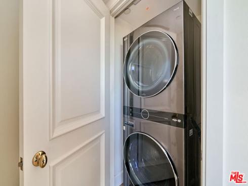 5072  Scholarship  505D , Irvine, CA