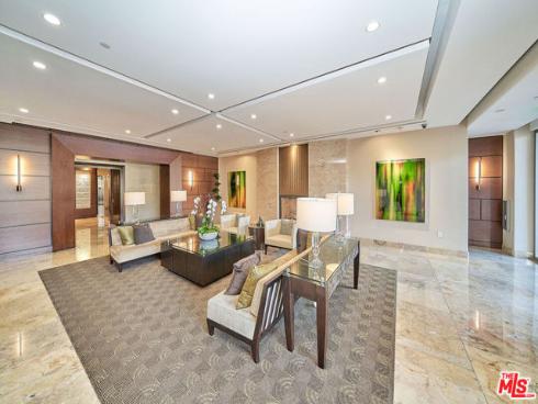 5072  Scholarship  505D , Irvine, CA