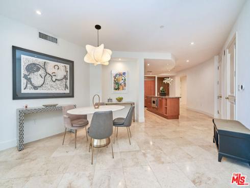 5072  Scholarship  505D , Irvine, CA