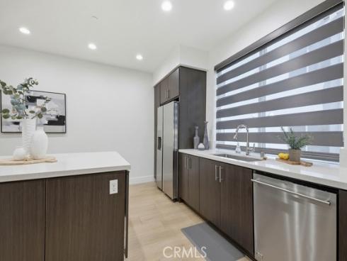 53  Gramercy  , Irvine, CA