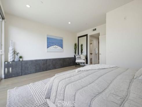 53  Gramercy  , Irvine, CA