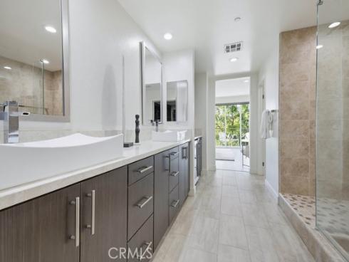 53  Gramercy  , Irvine, CA