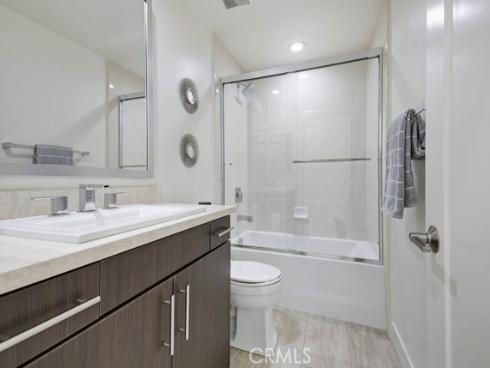 53  Gramercy  , Irvine, CA