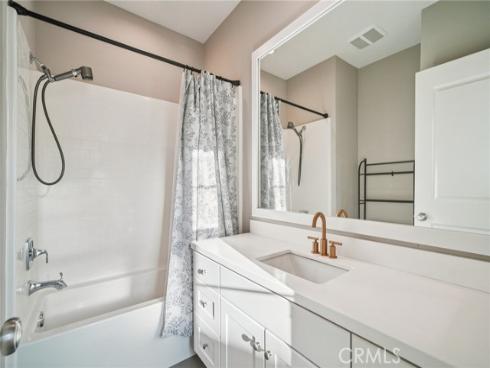 107  Kestrel  , Irvine, CA