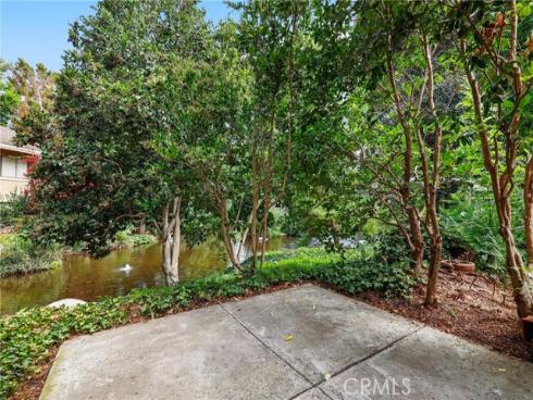 162  Pineview  , Irvine, CA