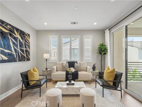 370  Sawbuck  , Irvine, CA