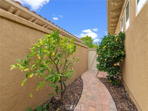 77  Hallmark  , Irvine, CA