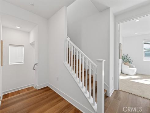 418 Lobata , Irvine, CA