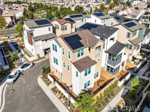 418 Lobata , Irvine, CA