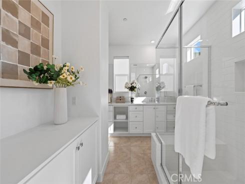 418 Lobata , Irvine, CA