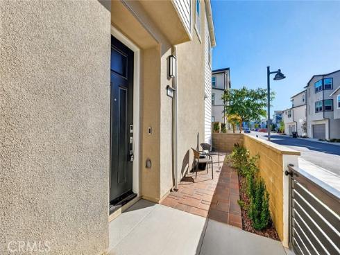 418 Lobata , Irvine, CA