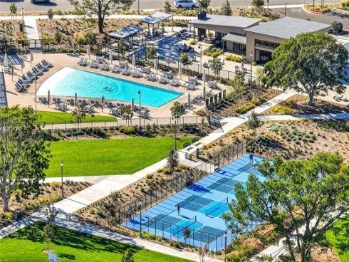 418 Lobata , Irvine, CA