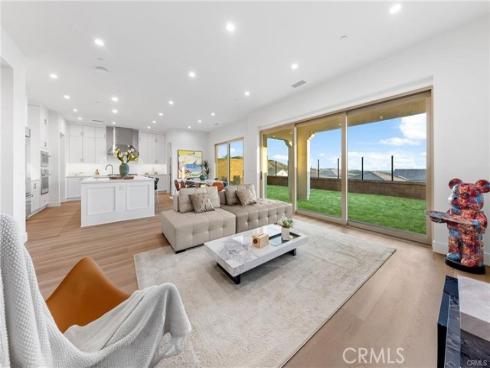 118  Sunnybank  , Irvine, CA