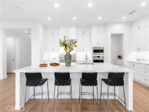 118  Sunnybank  , Irvine, CA